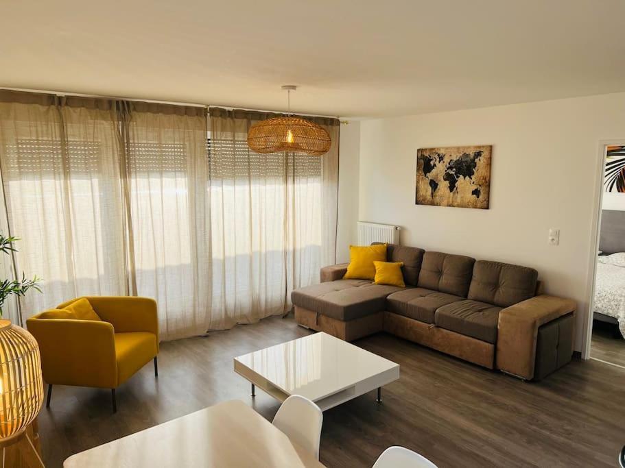 Harmonieux/Bezannes/Pkg Prive Apartment Luaran gambar